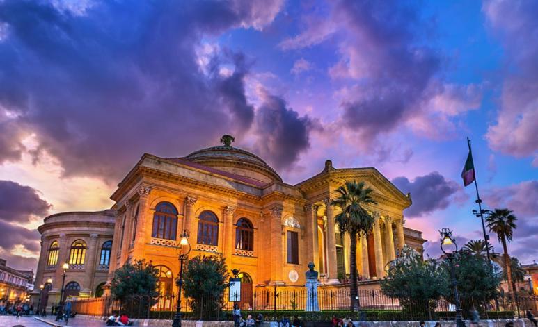 La Folkloressa Apartments Palermo Bagian luar foto